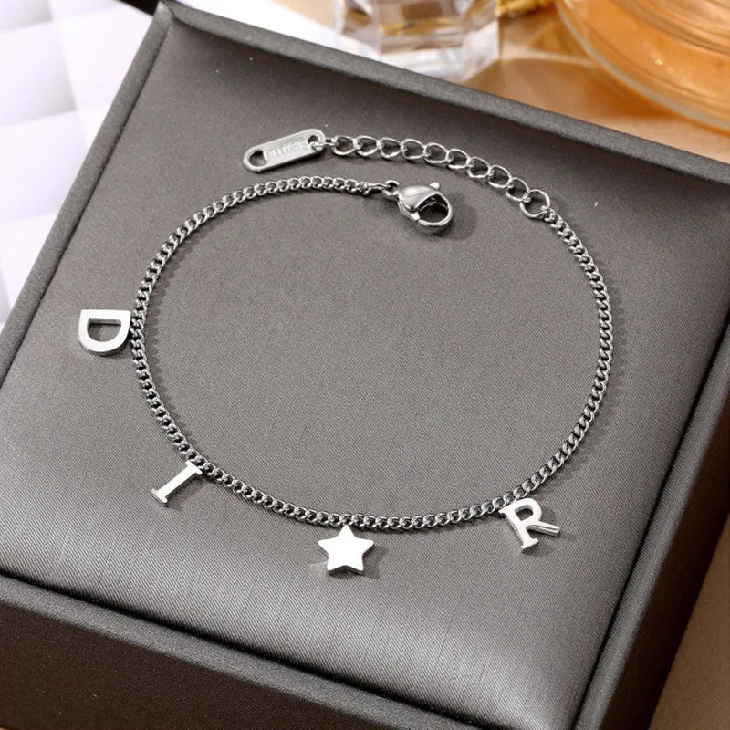 New Fashion Bracelet For Woman Luxury Accessories