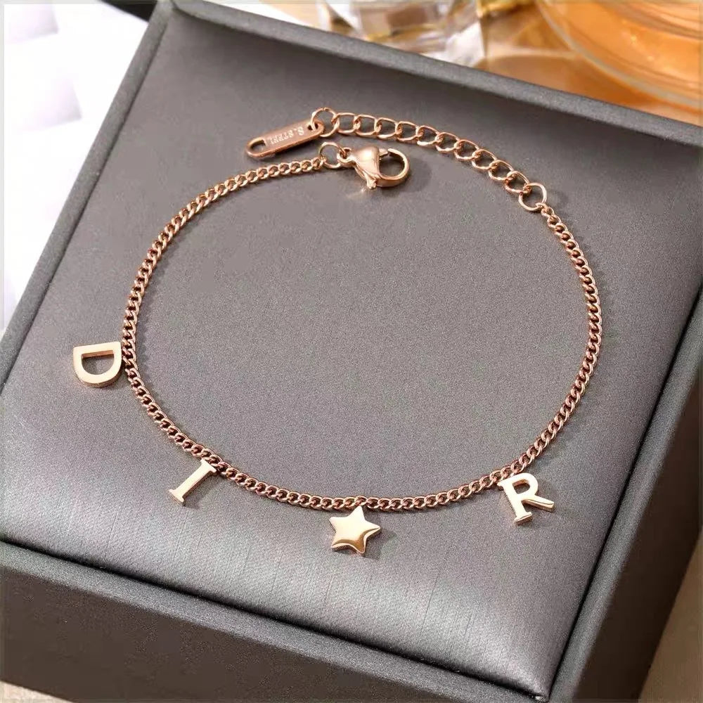 New Fashion Bracelet For Woman Luxury Accessories